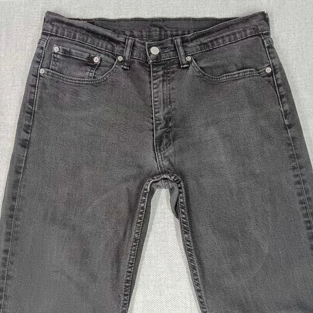Levi's 514 Jeans Mens 34x32 Black Straight Leg Denim Stretch Classic‎ 99% Cotton
